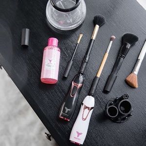 NIB makeup brush cleaner and dryer